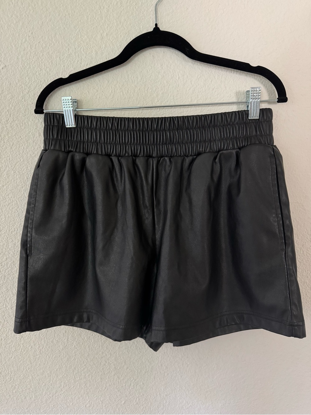 Ci Sono Black Faux Leather Elastic Band Shorts